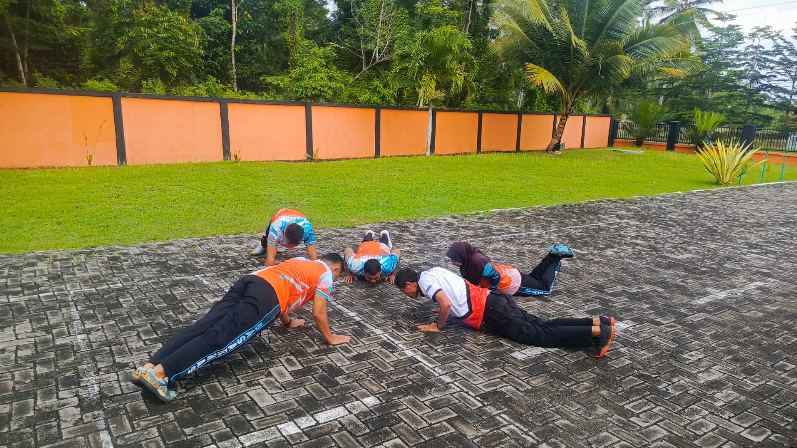 Aktivitas Tambahan 2